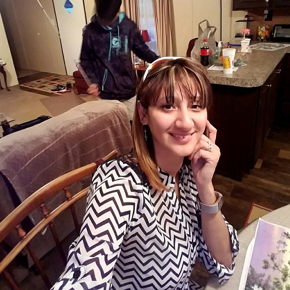 Meet your Posher, Laura